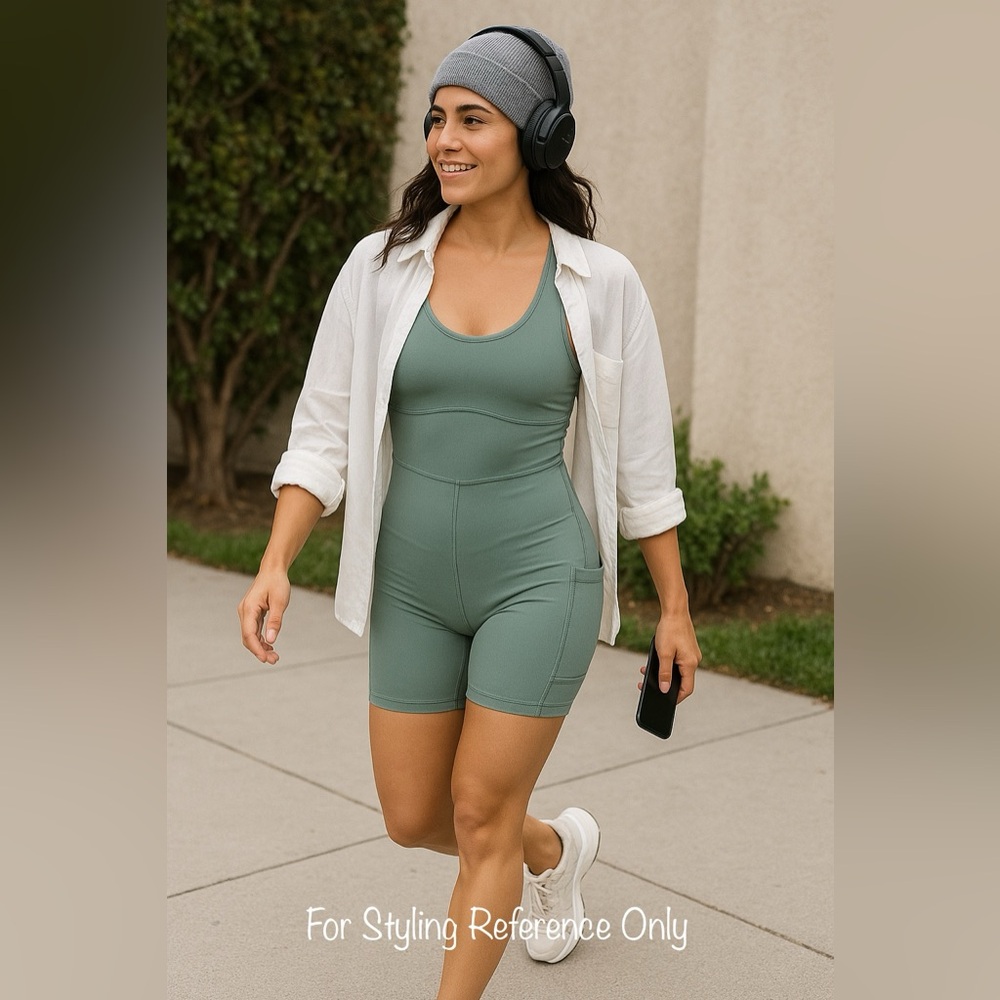 Z by Zella Green Sculpted Active Romper – Built-in Bra & Cutout Back - Size M